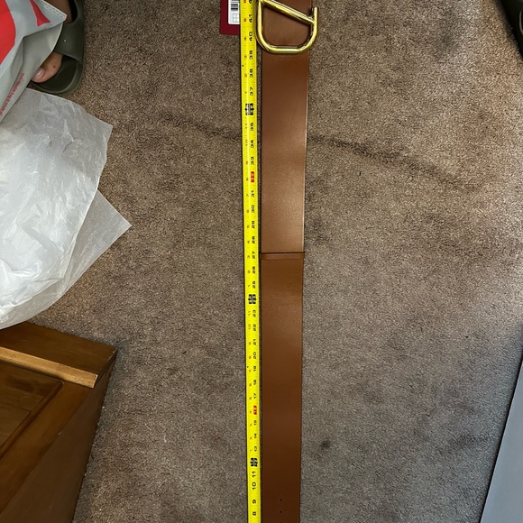 Valentino big belt 80 (not reversible) NOT FOR SALE - Picture 2 of 7